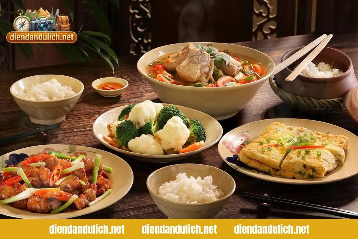 Top Quán Ăn Ngon Sài Gòn Đậm Chất Đường Phố