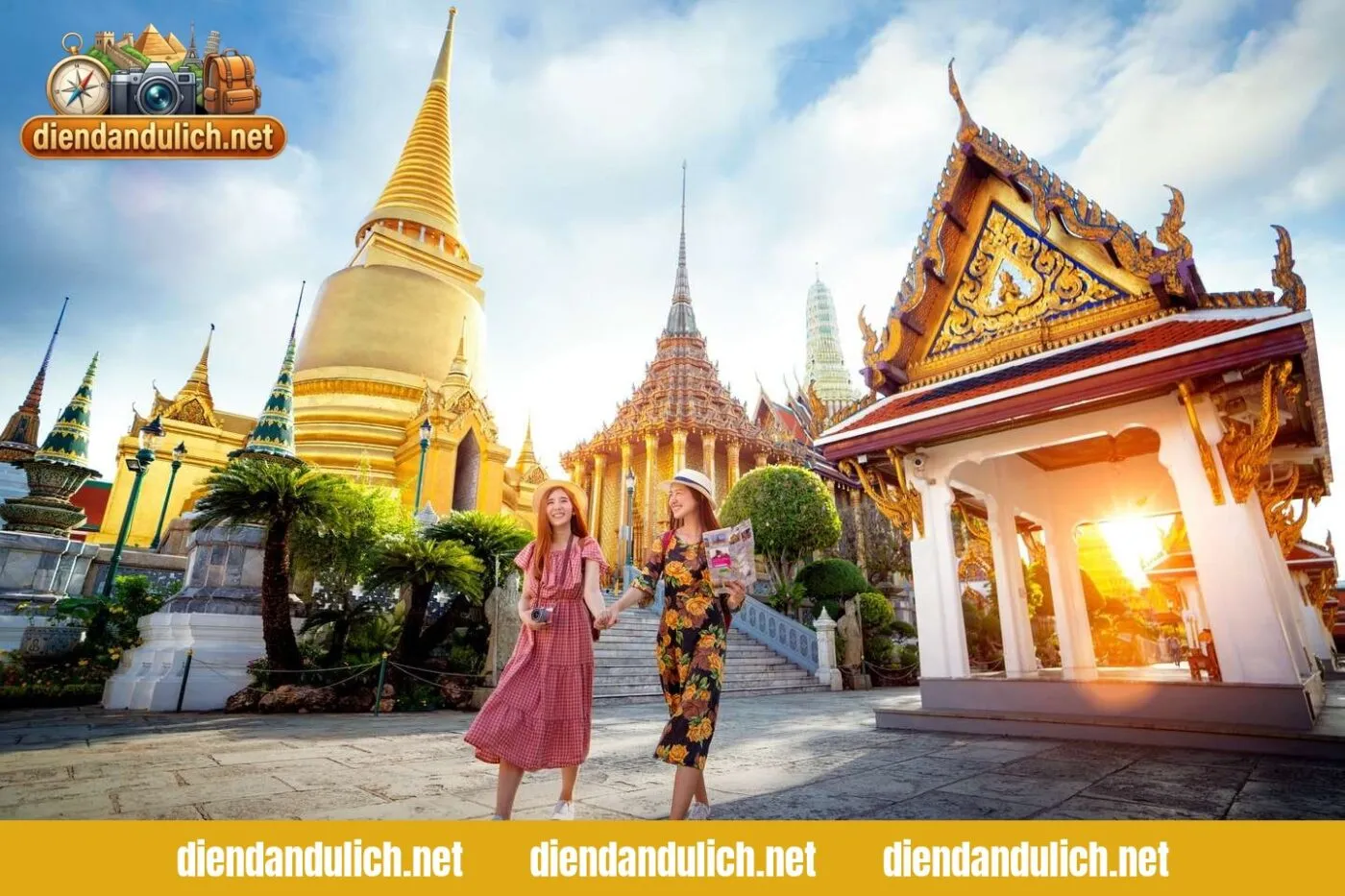 Kiến trúc chùa vàng Wat Arun tráng lệ soi bóng bên sông, một trong những địa điểm tâm linh và check-in không thể bỏ qua tại Thái Lan