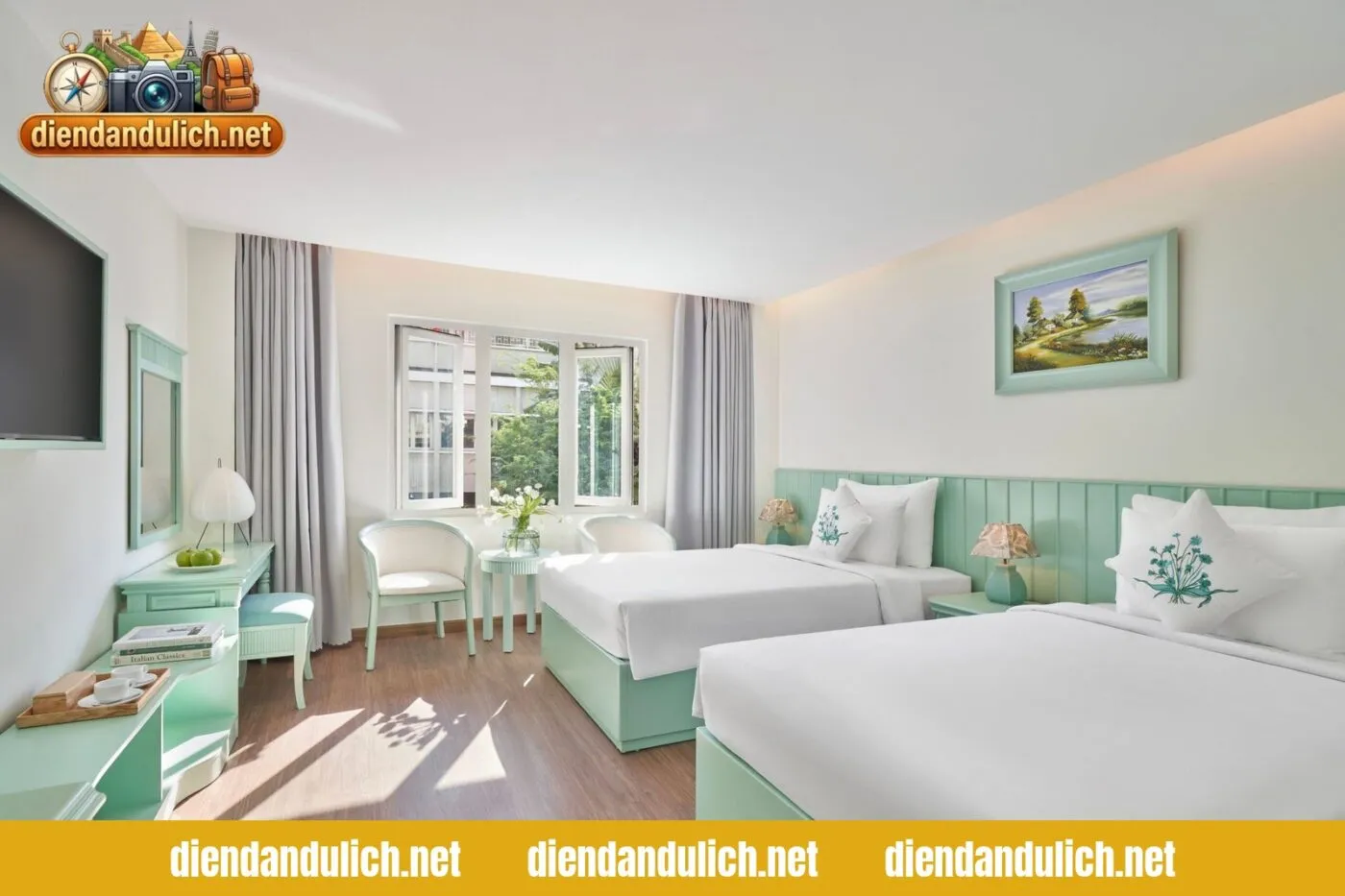 Không gian sảnh chờ sang trọng tại khách sạn 4 sao, minh họa cho lợi ích của việc đặt phòng sớm để giữ được những lựa chọn ưng ý nhất