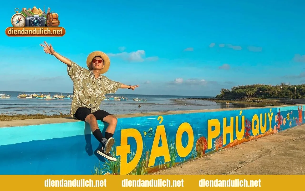 Bản đồ vị trí địa lý của đảo Phú Quý trên biển Đông, hỗ trợ du khách xác định tọa độ và lên kế hoạch di chuyển đến đảo
